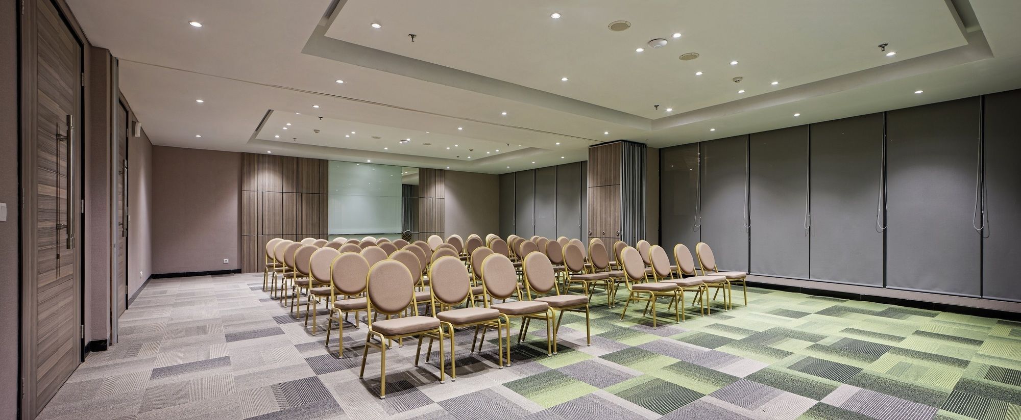 Maxone Platinum Hayam Wuruk Hotel Джакарта Екстериор снимка